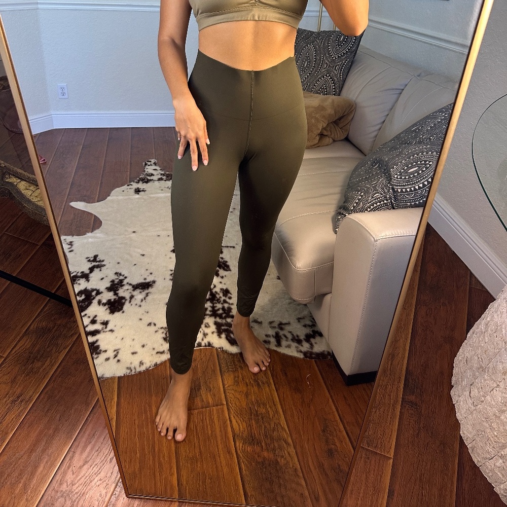 EVERLANE - Perform Legging - Size M